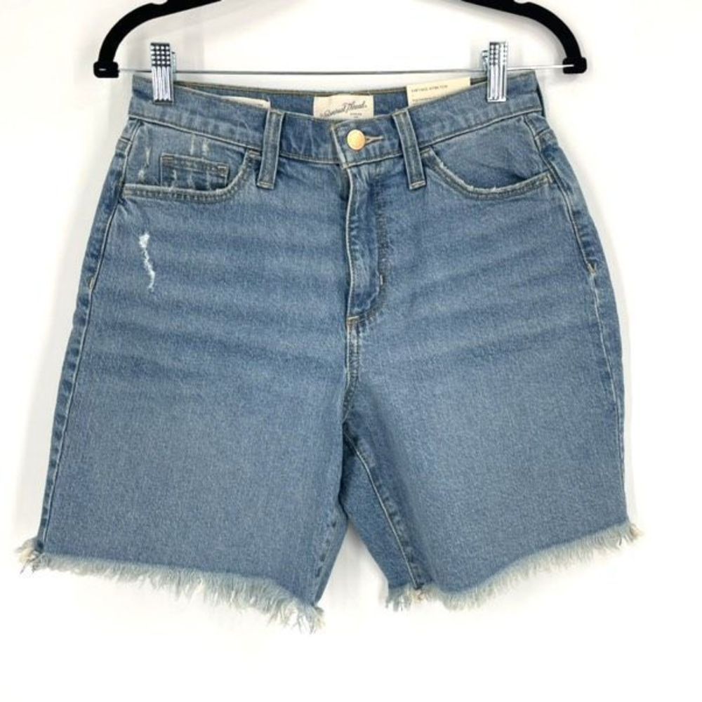 Universal Thread cut off High Rise Vintage Straight denim Shorts Blue Size 4 NWT